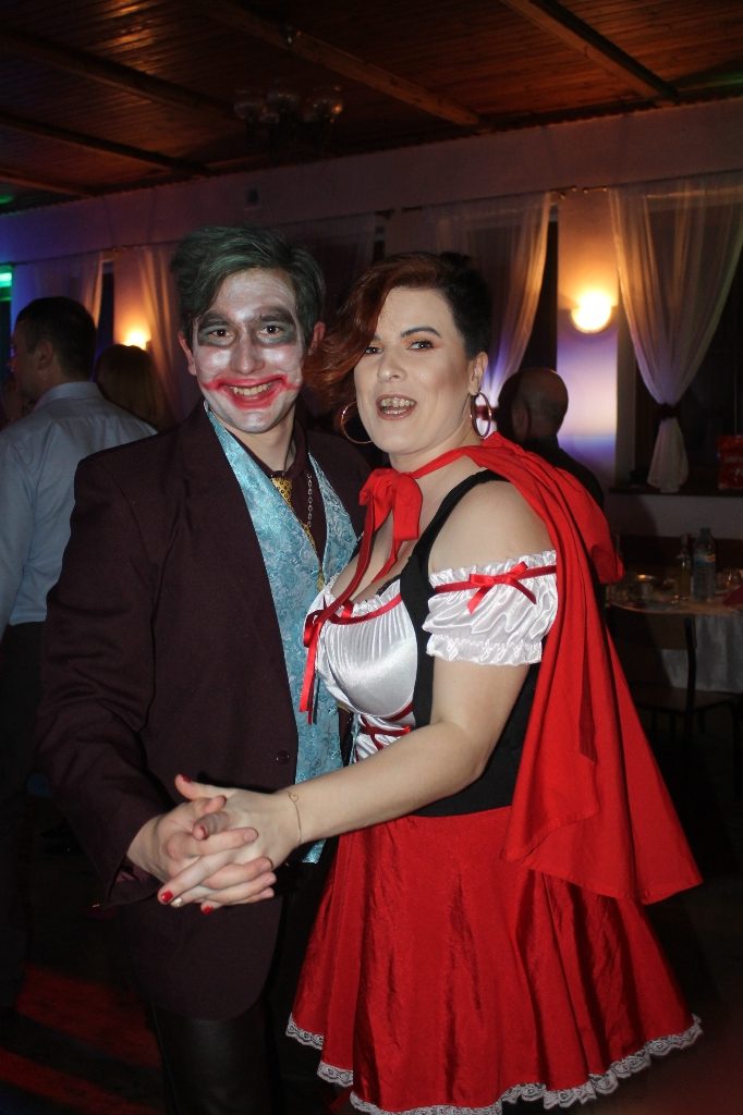 Zabawa karnawałowa w Drzewcach