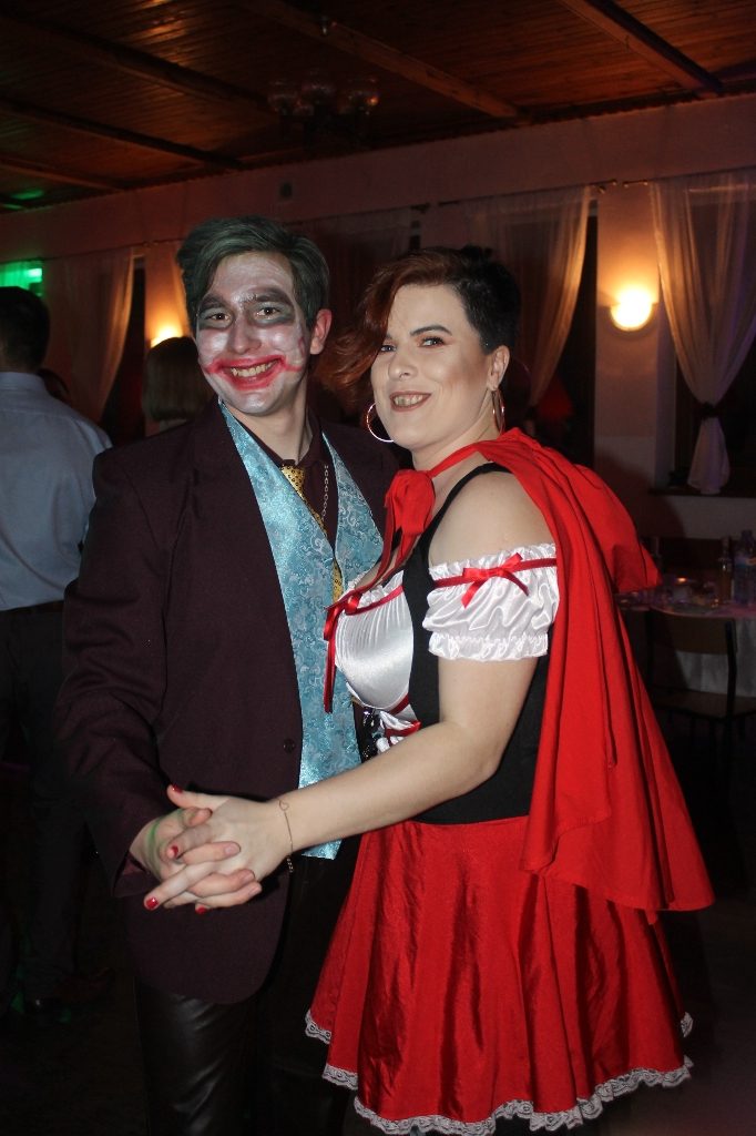 Zabawa karnawałowa w Drzewcach