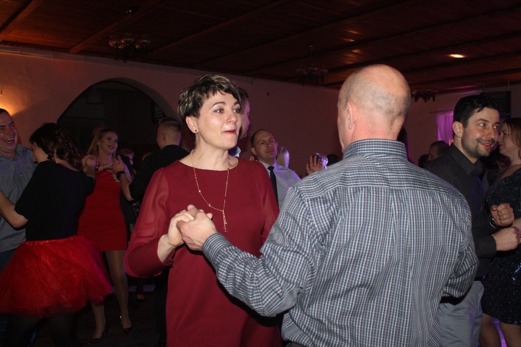 Zabawa karnawałowa w Drzewcach