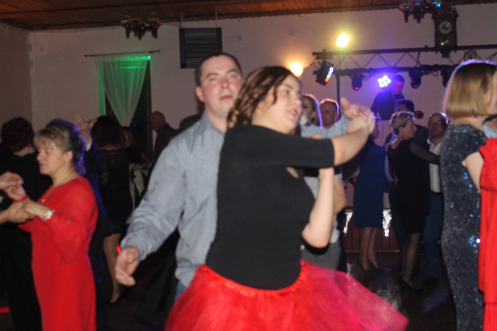 Zabawa karnawałowa w Drzewcach