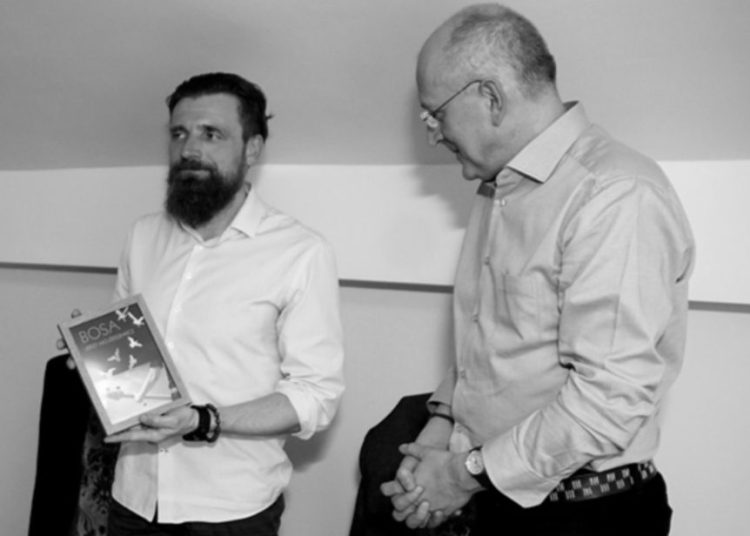 Ruszył Powiatowy Salon Literacki