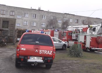 Pożar w bloku. Zobacz film z akcji