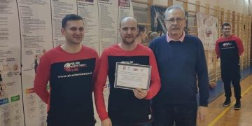 Filipiak z trenerskimi papierami