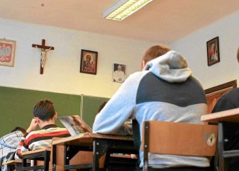 Ile kosztuje utrzymanie katechetów w słupeckich szkołach?