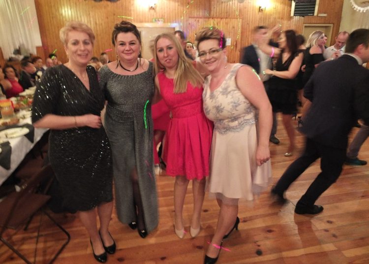 Bawili się dla szkoły z Łukomia