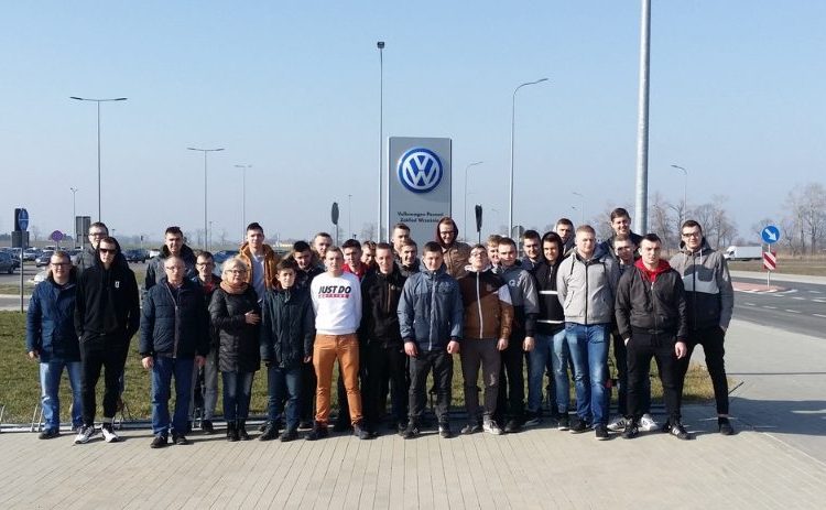 Uczniowie z wizytą w Volkswagenie