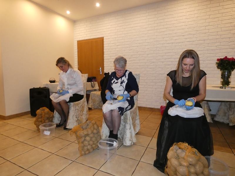 Wspaniały Dzień Kobiet z Pokojami