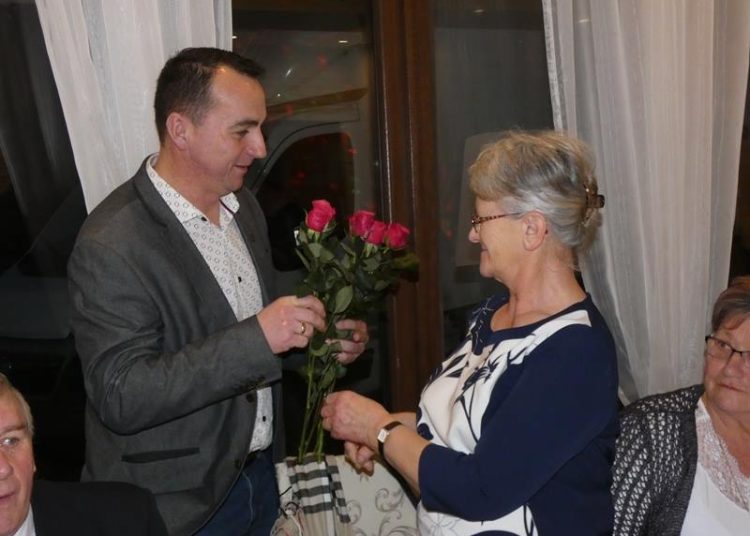 Wspaniały Dzień Kobiet z Pokojami