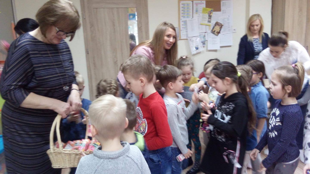 Przedszkolaki integrowały się w Dzień Wiosny