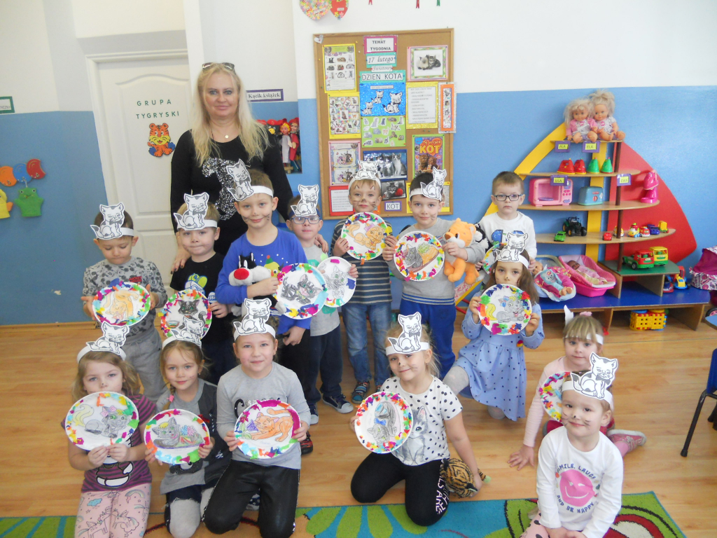 Kocie zabawy w Młodojewie