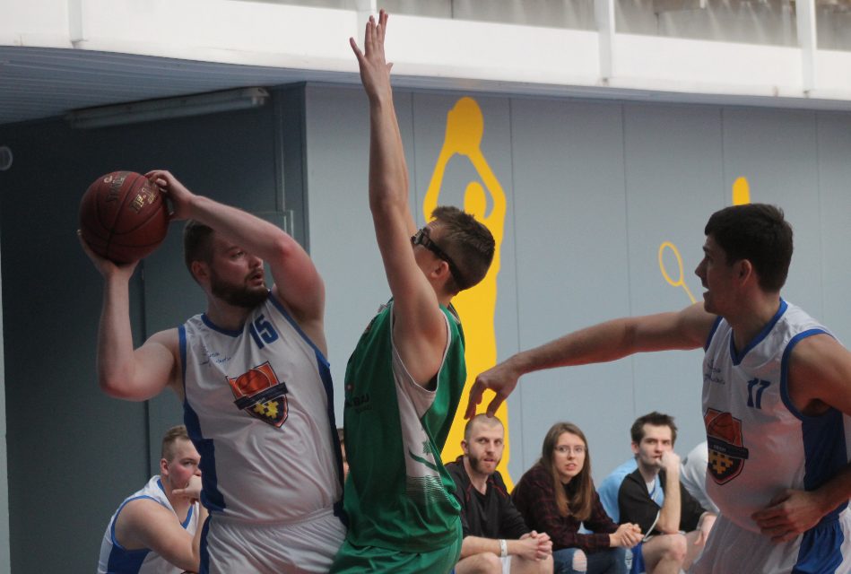 Koszykarskie ostatki dla Rawii