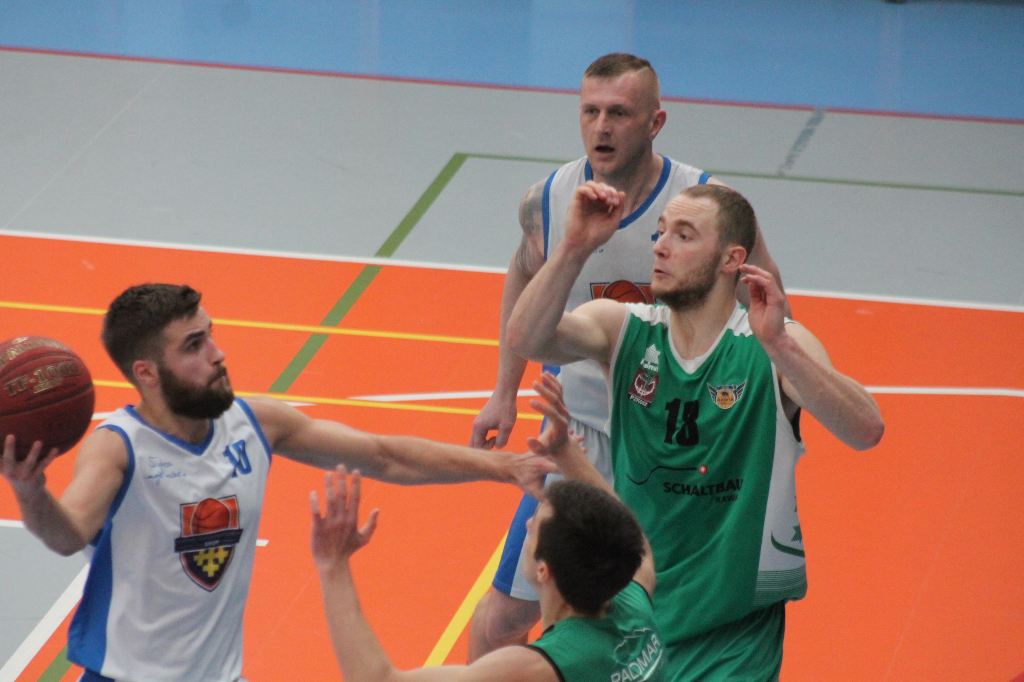 Koszykarskie ostatki dla Rawii