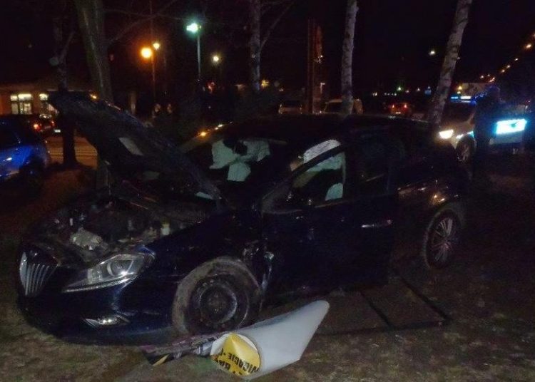 Wypadek na skrzyżowaniu. Kobieta zabrana do szpitala