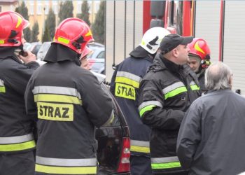 Strzałkowo: W bloku wybuchł pożar FILM