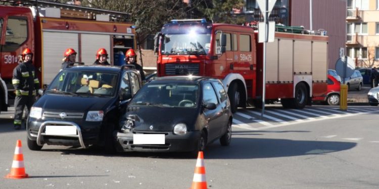 Wypadek koło dworca PKS. Utrudnienia na drodze