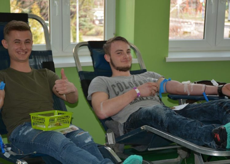 Oddali prawie 14 litrów krwi