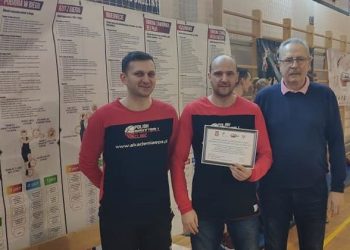 Filipiak z trenerskimi papierami