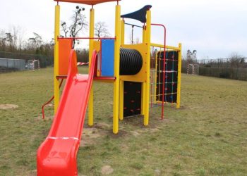 Mieczownica: Plac zabaw juz gotowy ZDJĘCIA