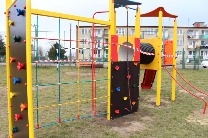Mieczownica: Plac zabaw juz gotowy ZDJĘCIA