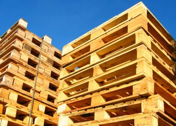 Palety wykorzystywane w transporcie – obowiązujące standardy i specyfikacja