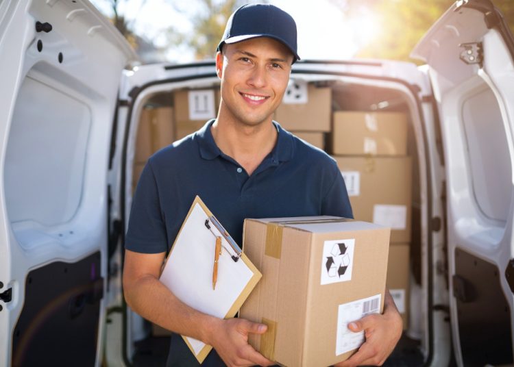 Obowiązki kuriera, czyli co może a czego nie musi robić kurie