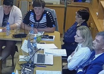 Pięć razy wypraszał sołtyskę z biura