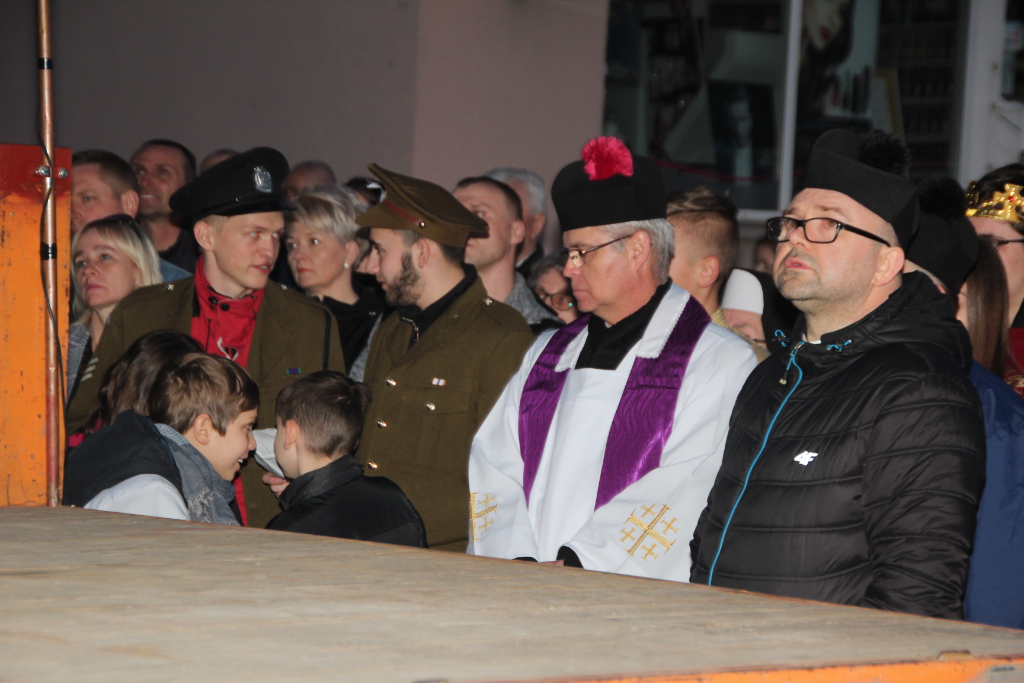 Ulicami Słupcy przeszła droga krzyżowa ZDJĘCIA