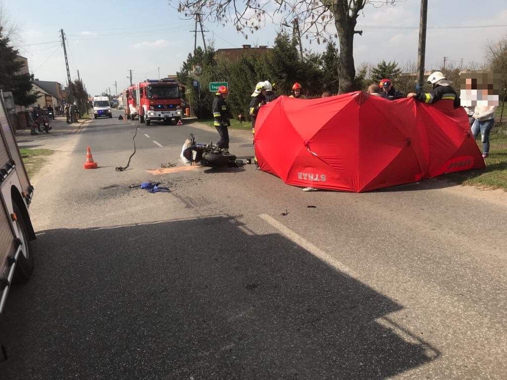 Wypadek w Zagórowie. Motocyklista trafił do szpitala ZDJĘCIA
