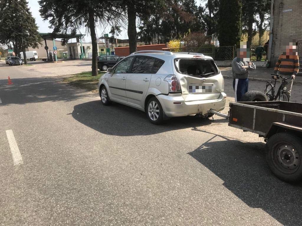 Wypadek w Zagórowie. Motocyklista trafił do szpitala ZDJĘCIA