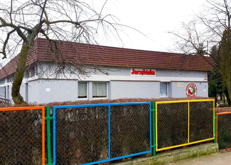 Pracownicy obsługi też strajkują. W Jarzębince nie będzie obiadów