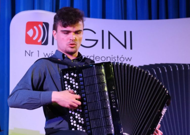 Dawid Rydz wystąpił w Szkole Muzycznej