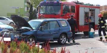 Wypadek koło Lidla. Zderzyły się dwa auta