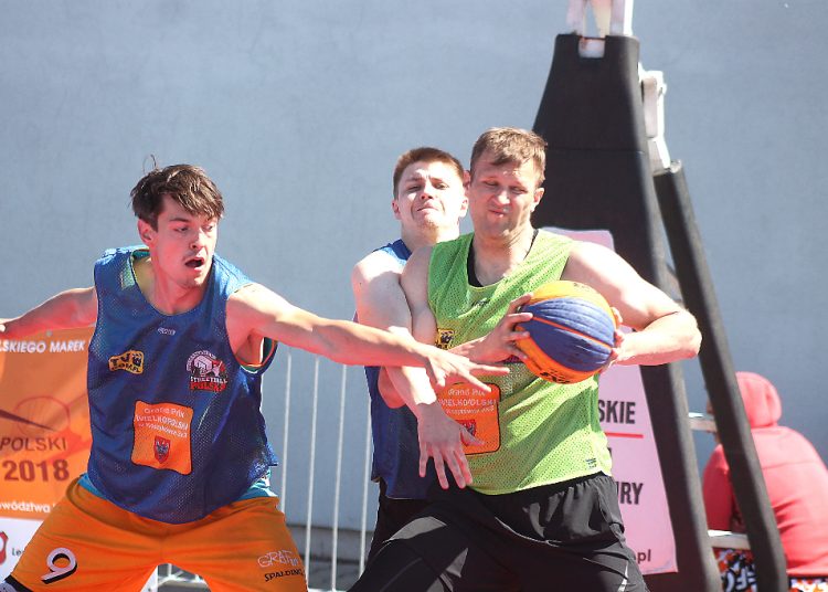 Turniej koszykówki z udziałem kadrowiczów