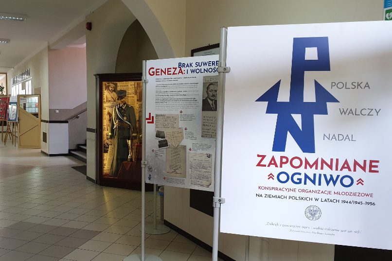 Liceum zaprasza na wystawę