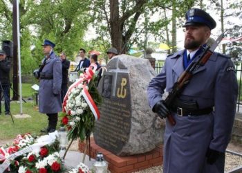 Uczcili pamięć Żołnierza Wyklętego ZDJĘCIA