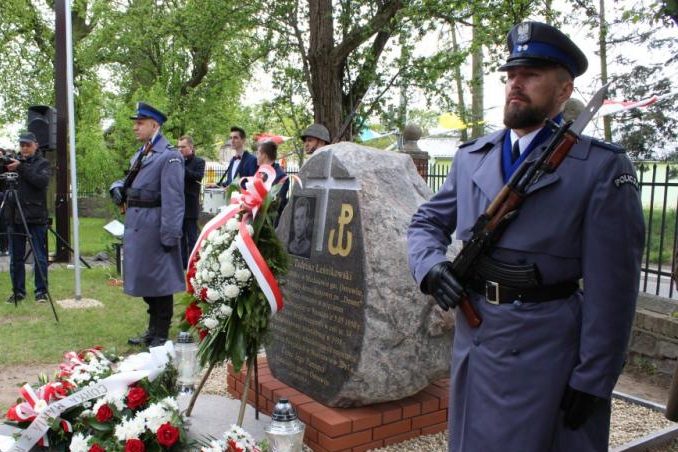 Uczcili pamięć Żołnierza Wyklętego ZDJĘCIA