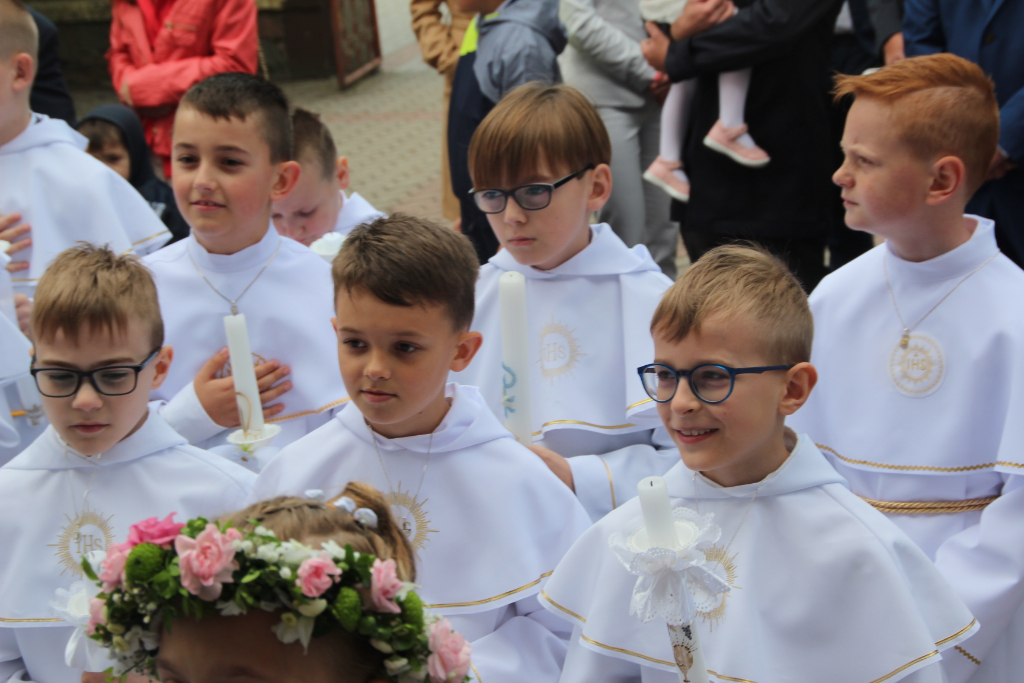 Komunia w Strzałkowie. Zobacz zdjęcia