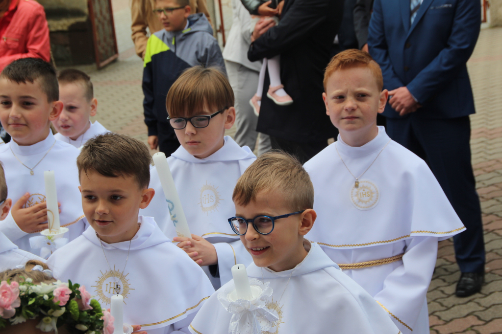 Komunia w Strzałkowie. Zobacz zdjęcia