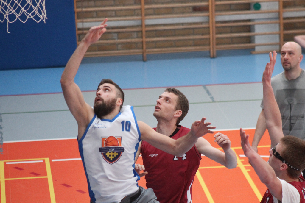 Koszykarscy kadrowicze gościli w Słupcy