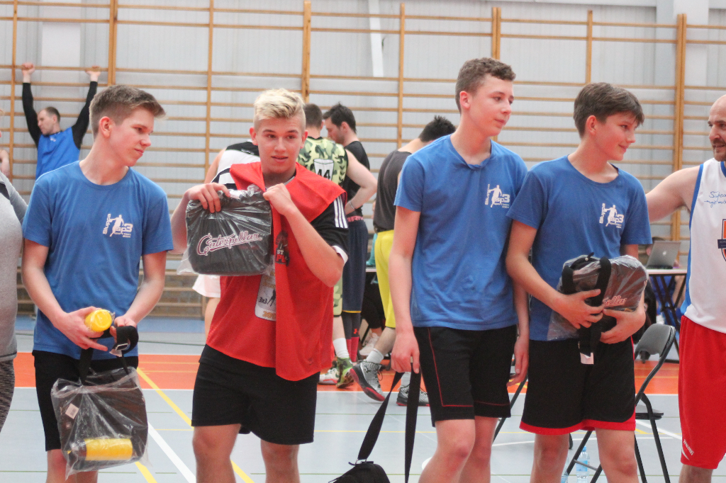 Koszykarscy kadrowicze gościli w Słupcy