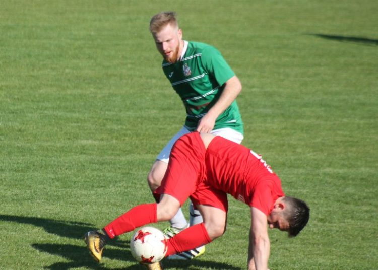 Karny z kapelusza, trzy czerwone kartki…