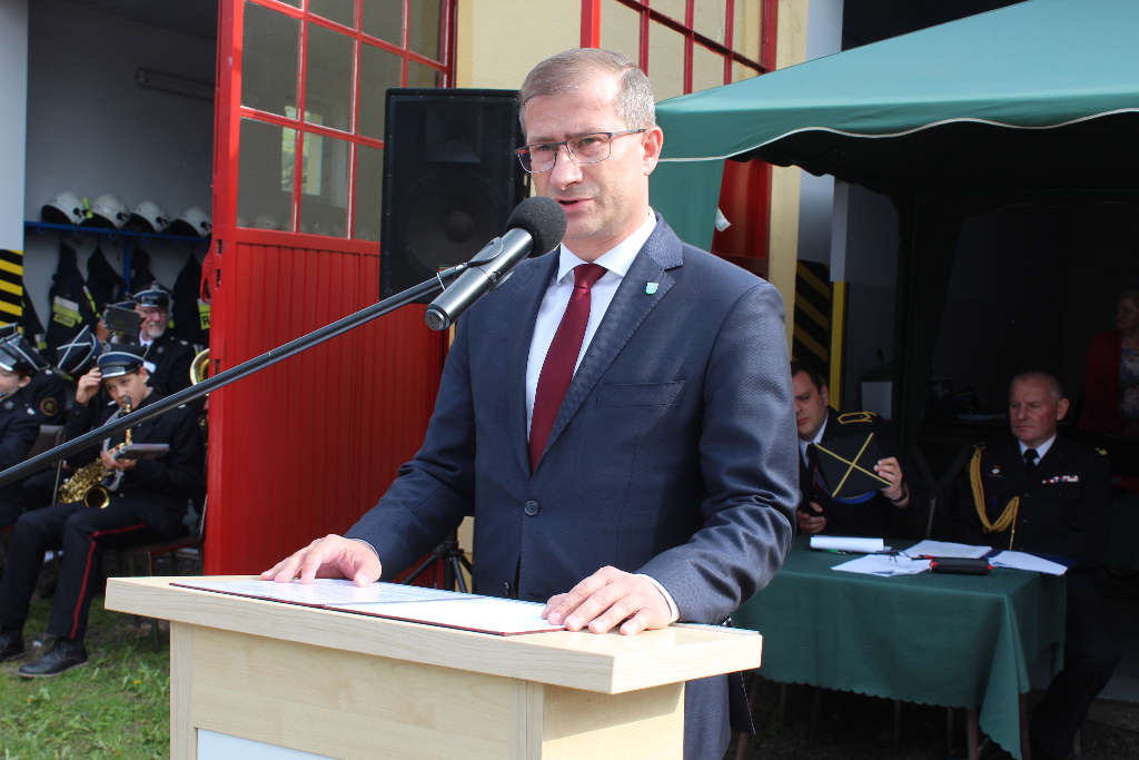 Powiatowe obchody i auto dla Woli