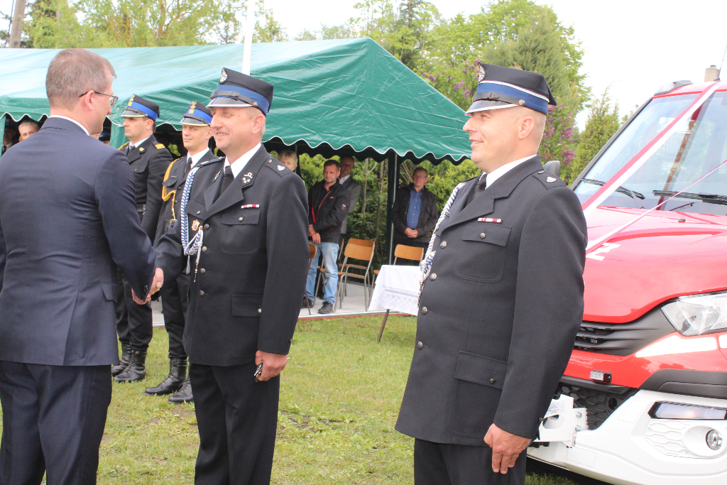 Powiatowe obchody i auto dla Woli