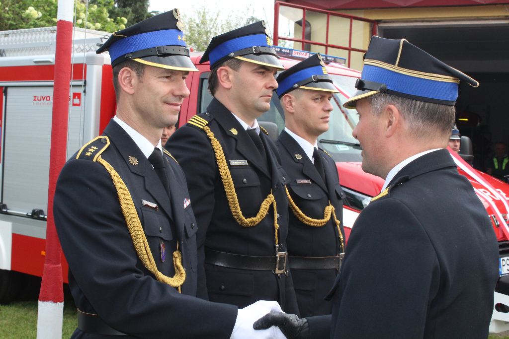 Powiatowe obchody i auto dla Woli