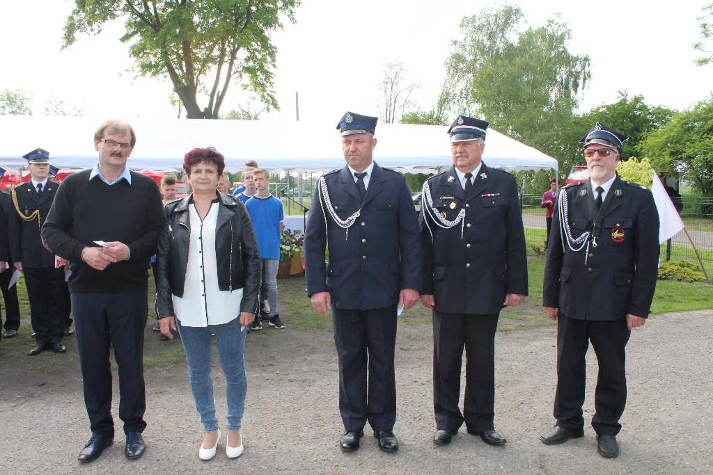 Powiatowe obchody i auto dla Woli