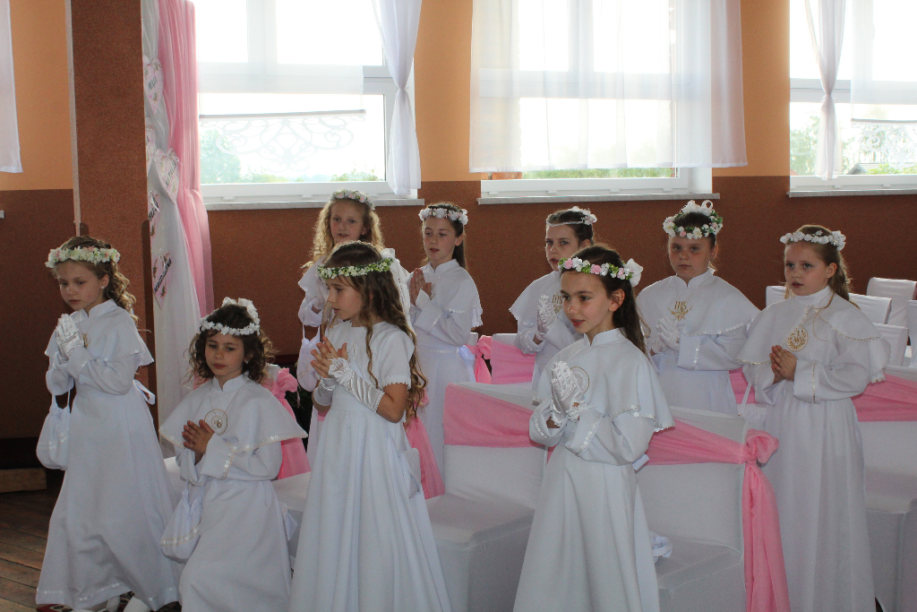 I Komunia  św. w Młodojewie