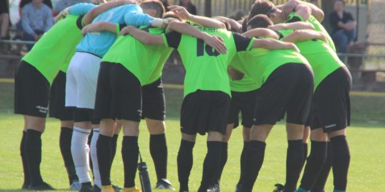 Derby dla Czarnych. Przerwali imponującą passę