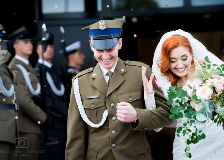 Mateusz i Karolina powiedzieli sobie „tak”. Ślub miał wyjątkową oprawę