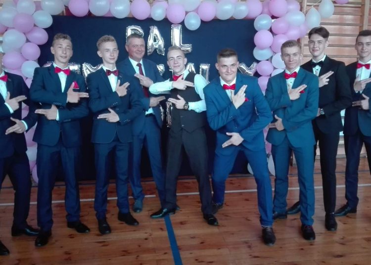 Bal gimnazjalny w Lądku