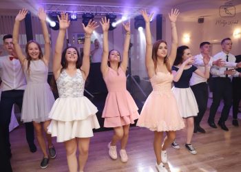 Strzałkowo: Absolwenci mieli swój bal ZDJĘCIA